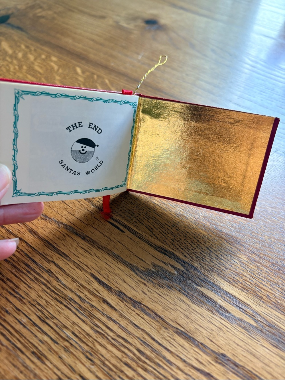 Vintage 1961 Walt Disney’s Pinocchio- A Christmas Story- ornament w/gold hanger - Picture 7 of 9